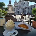 Asmundo Palace & Катания