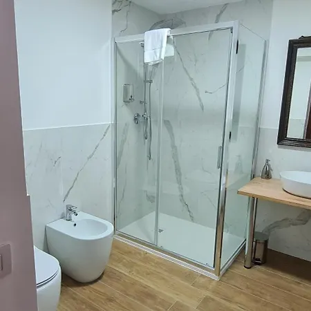 Asmundo Palace & Oda ve Kahvaltı Katanya