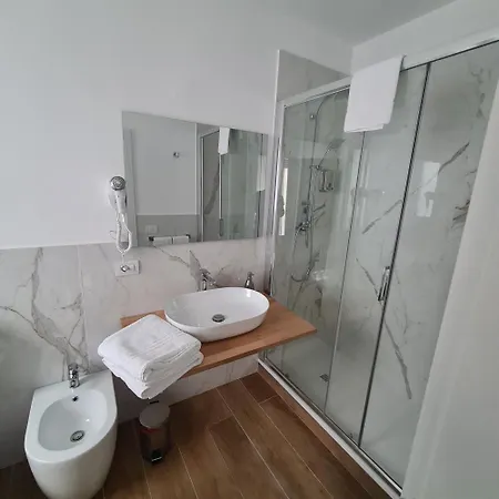 Asmundo Palace & 4*
