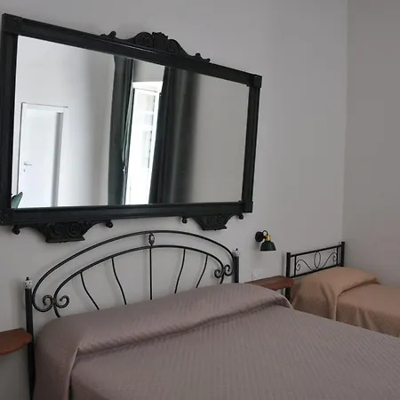 Panzió Asmundo Palace & 4*